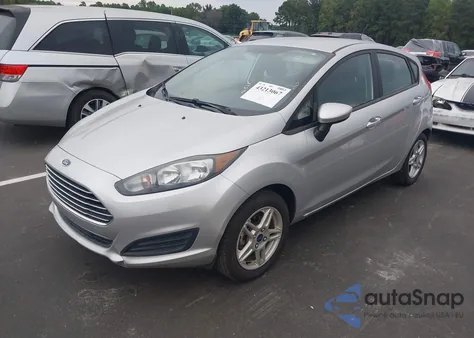 2019 Ford Fiesta Se z USA, uszkodzony, nr VIN 3FADP4EJ8KM142723